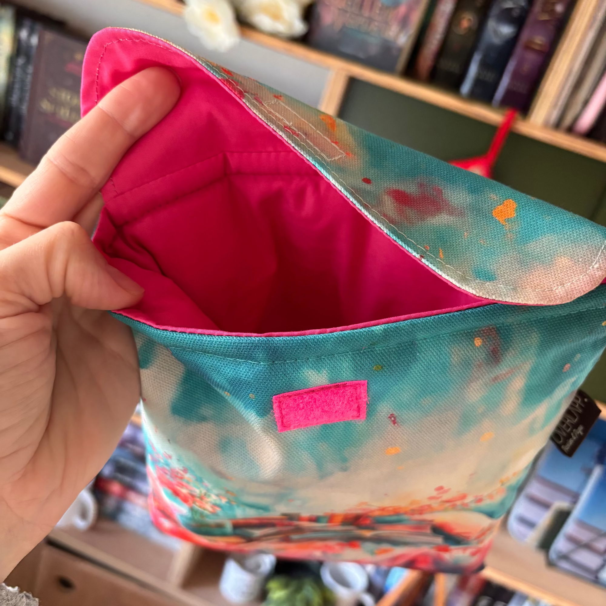 BOGPOSE - Bookish Blooms