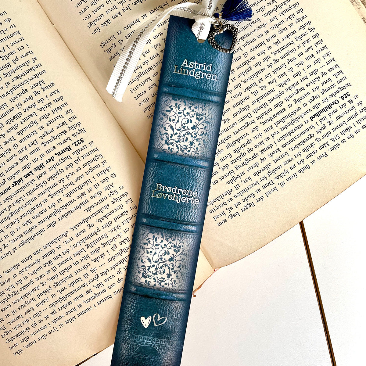 Bogmærke - Bookspines 'Brødrene Løvehjerte'