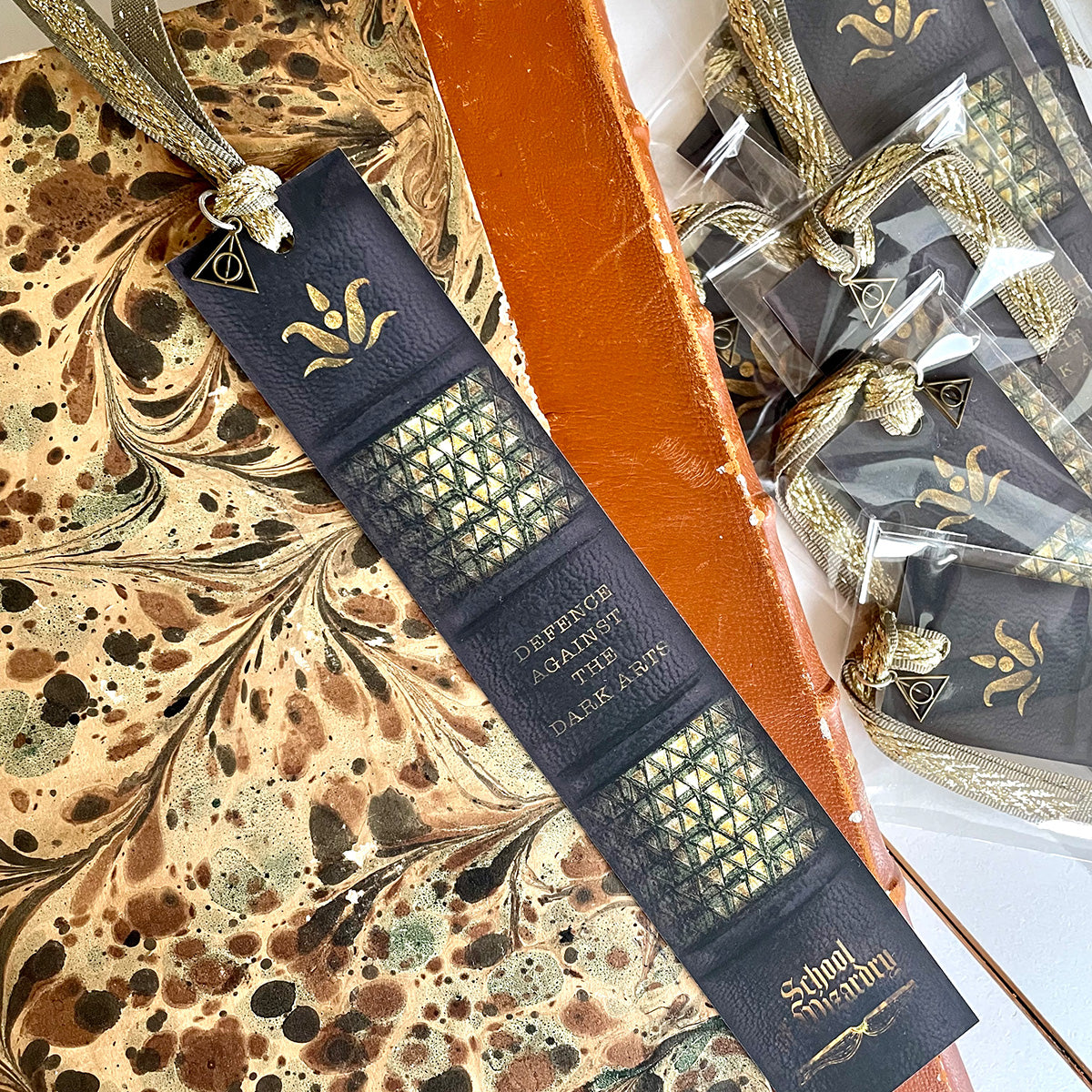 Bogmærke - Bookspines 'Defence against the Dark Arts'