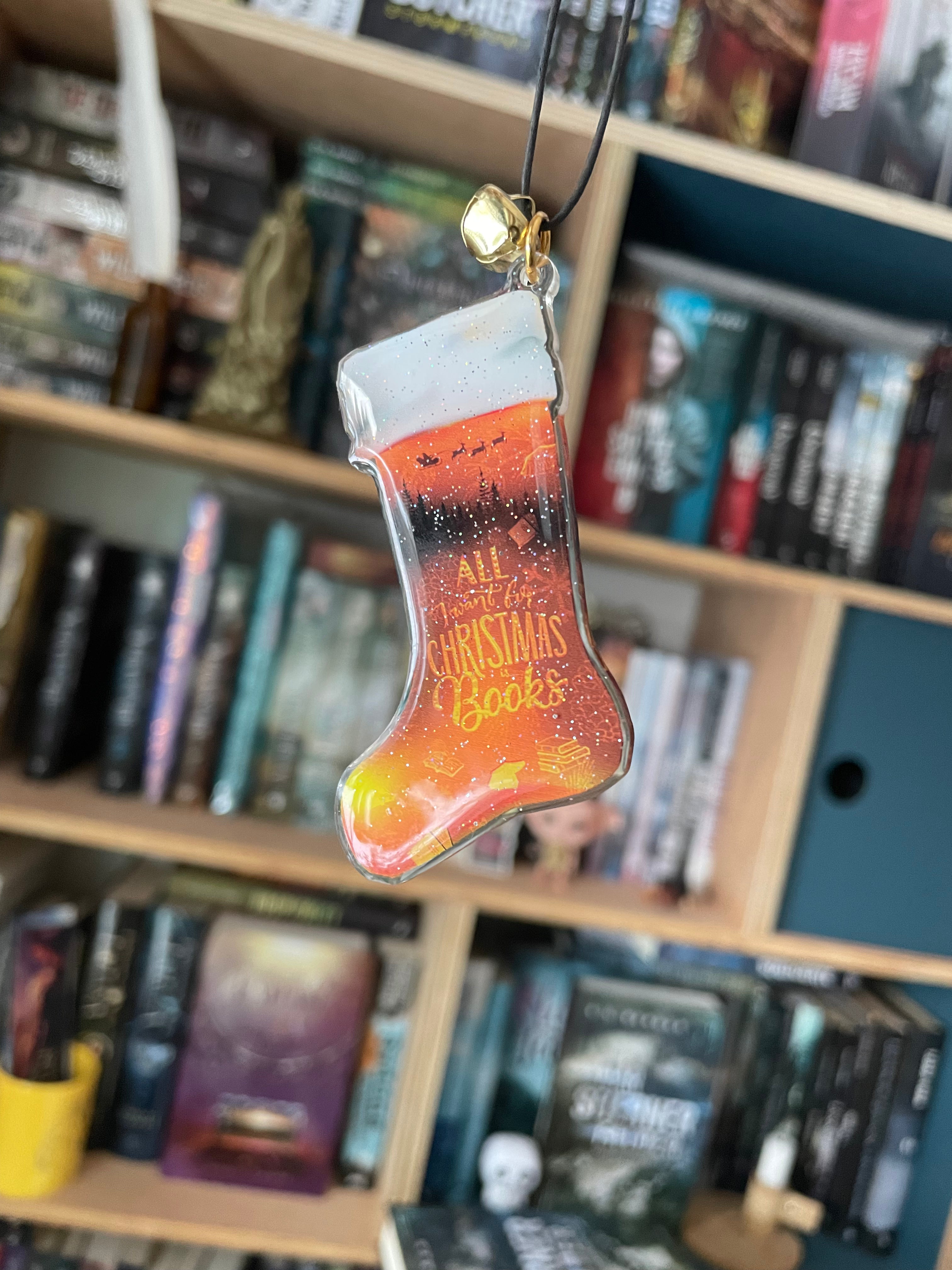 Julepynt med bøger - Golden Stocking (All I want for Christmas is Books)