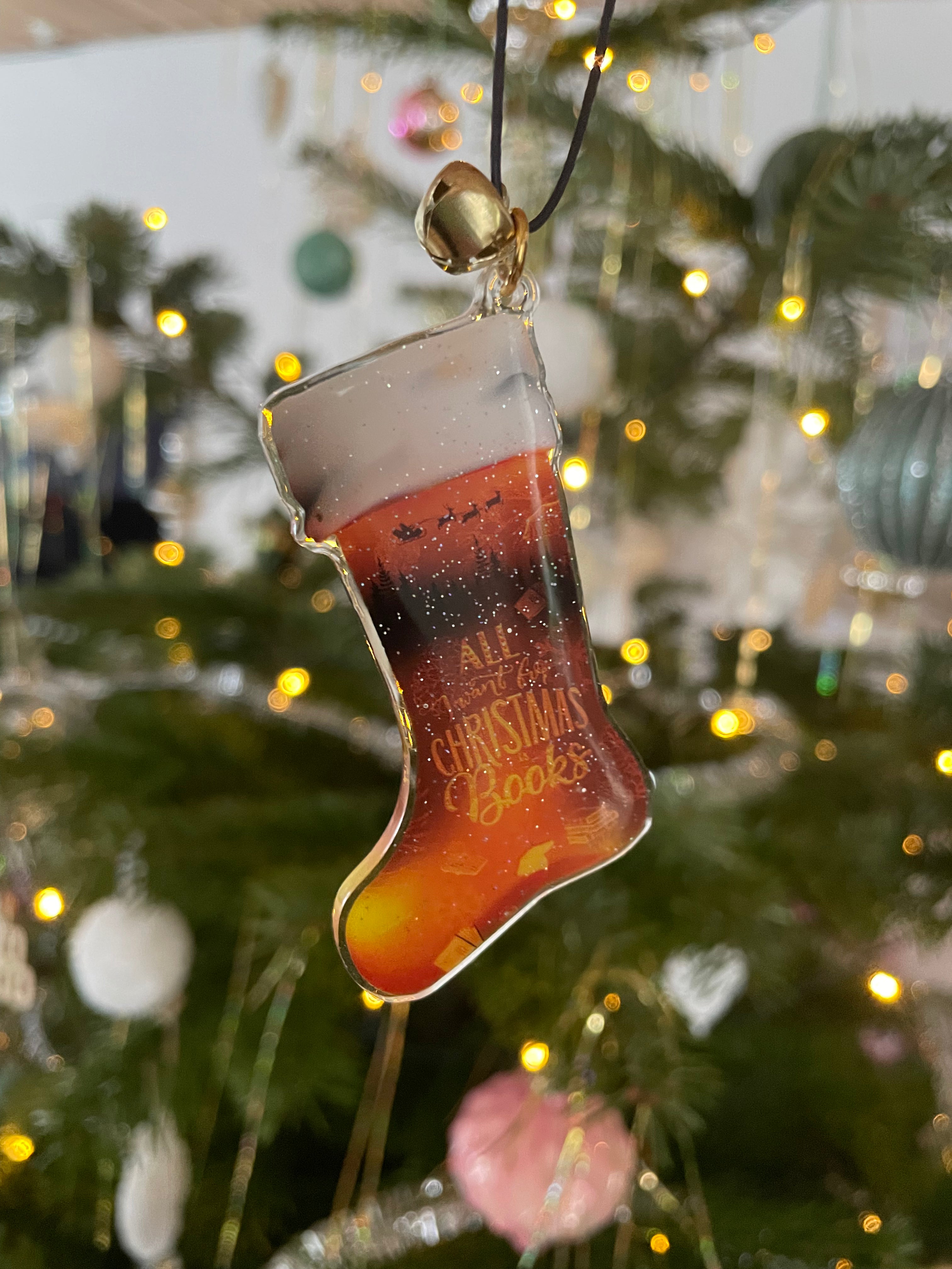 Julepynt med bøger - Golden Stocking (All I want for Christmas is Books)