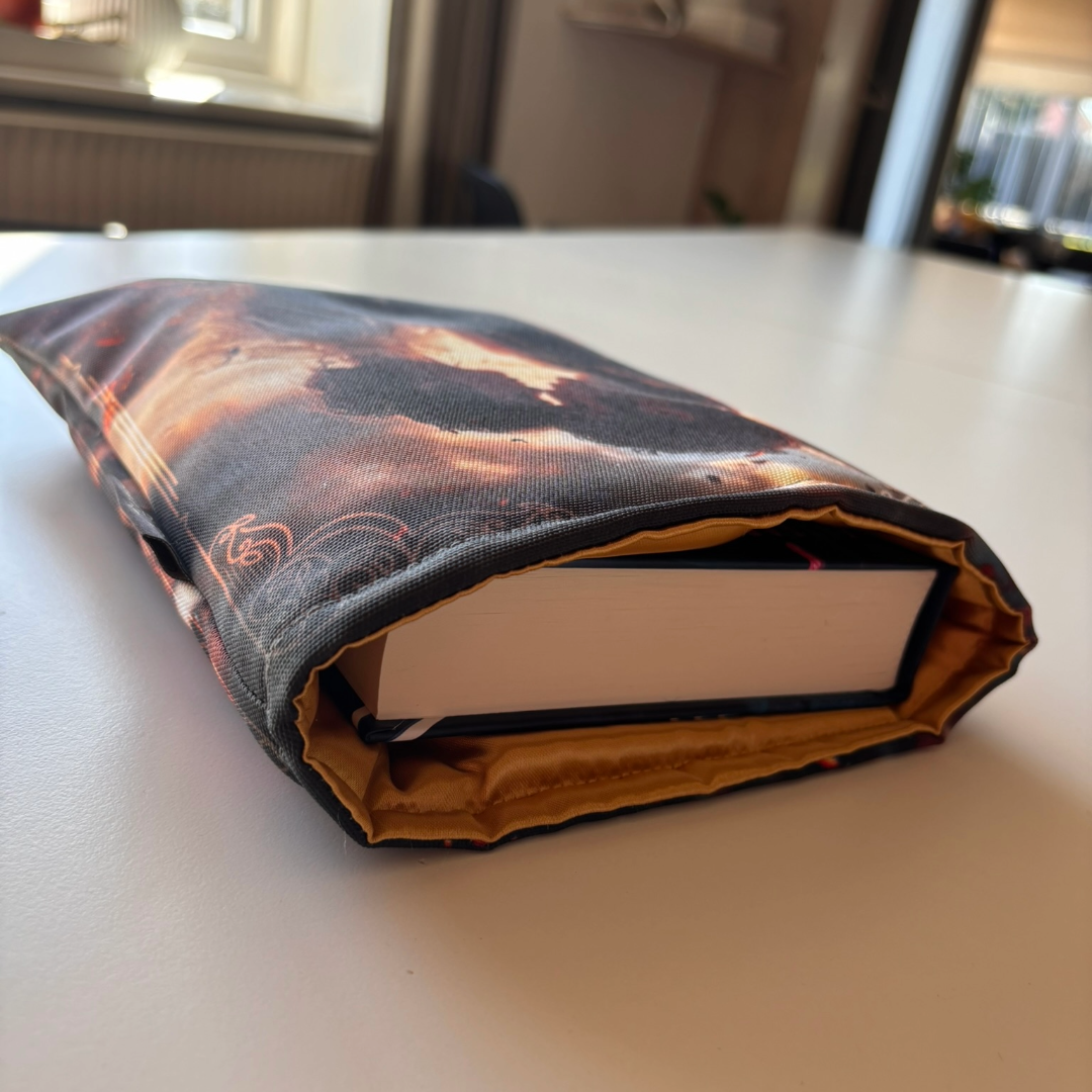 BOGPOSE - Books are my love language