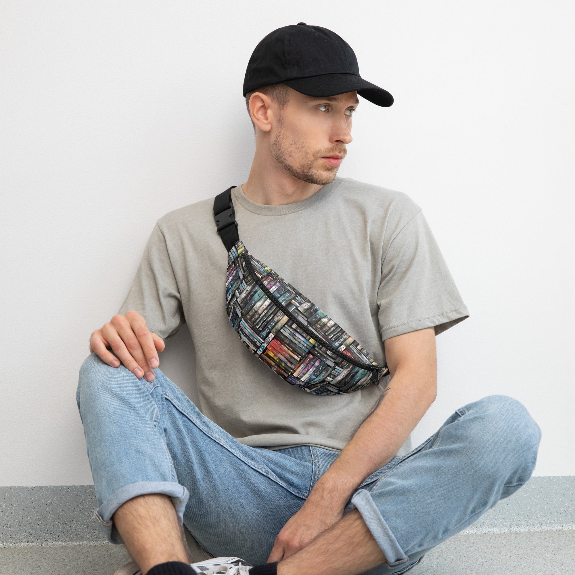 fanny pack med print bøger