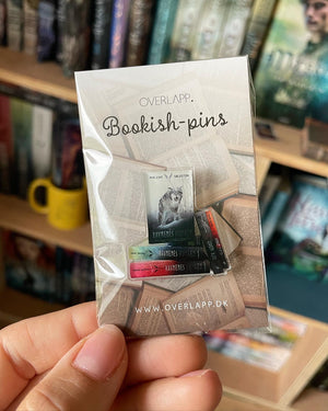Bookish Pins - Ravnenes Hvisken trilogi