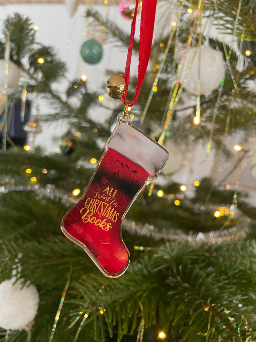 Julepynt med bøger - Red Stocking (All I want for Christmas is Books)