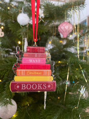 Julepynt med bøger - All I want for Christmas is Books - Bogstak