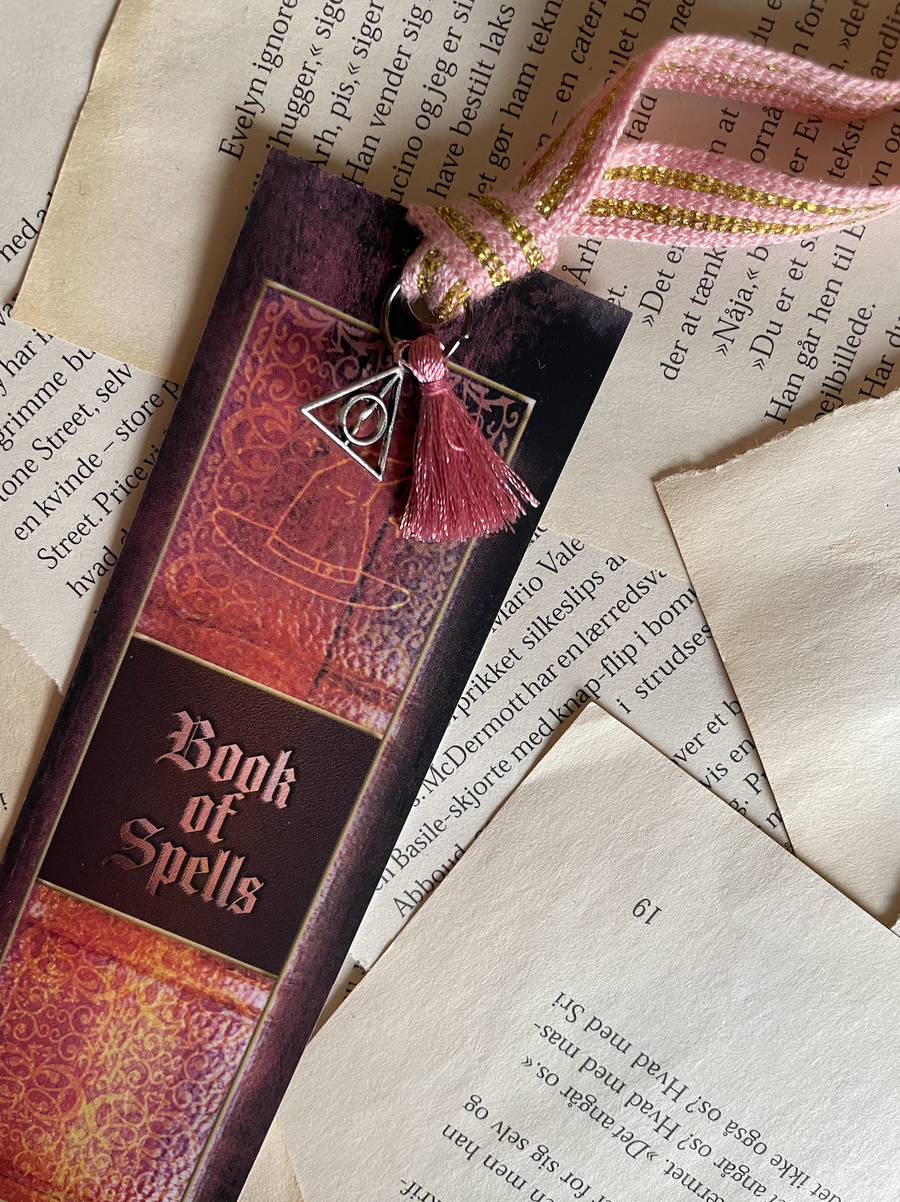 Bogmærke - Bookspines 'Book of spells'