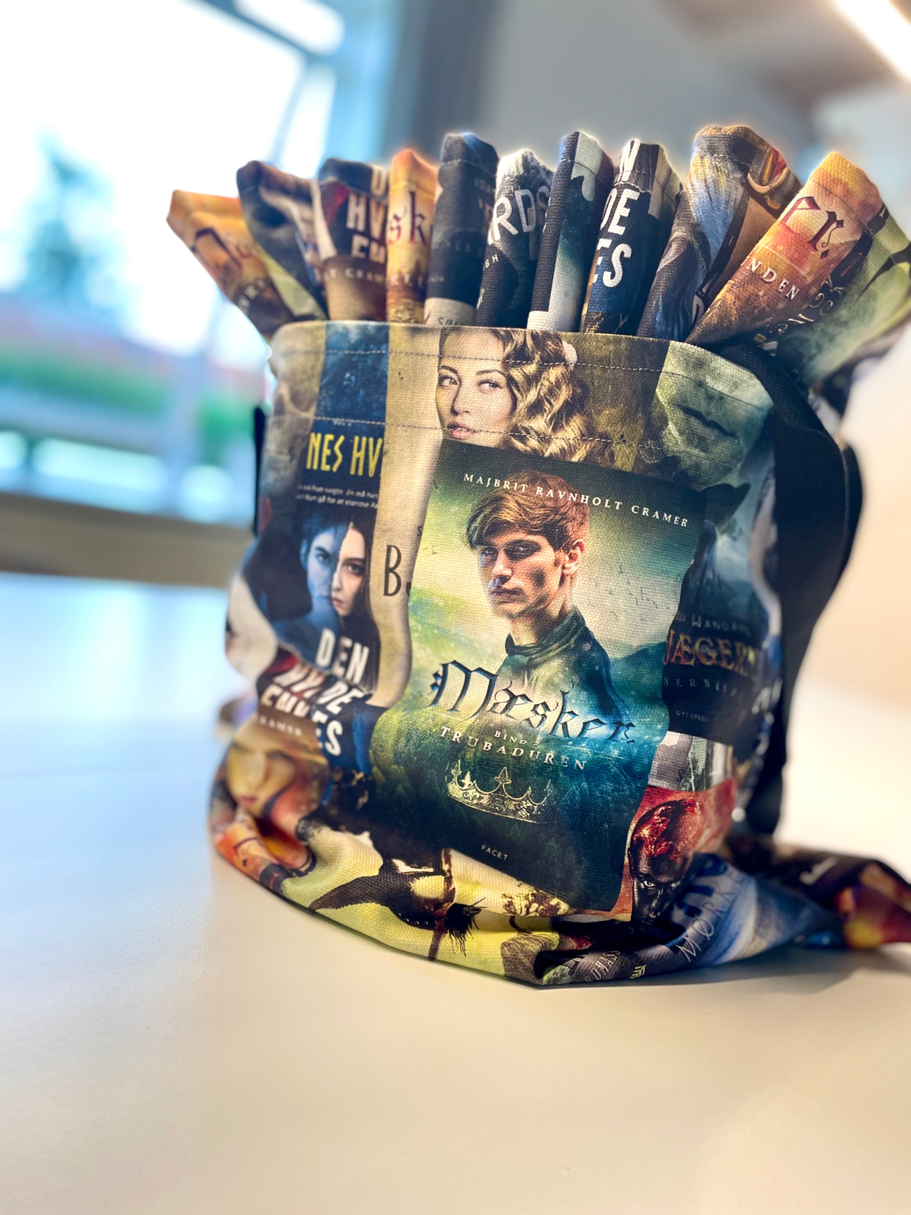 Mulepose/Stofnet: Dansk-Fantasy-Forside-Fix
